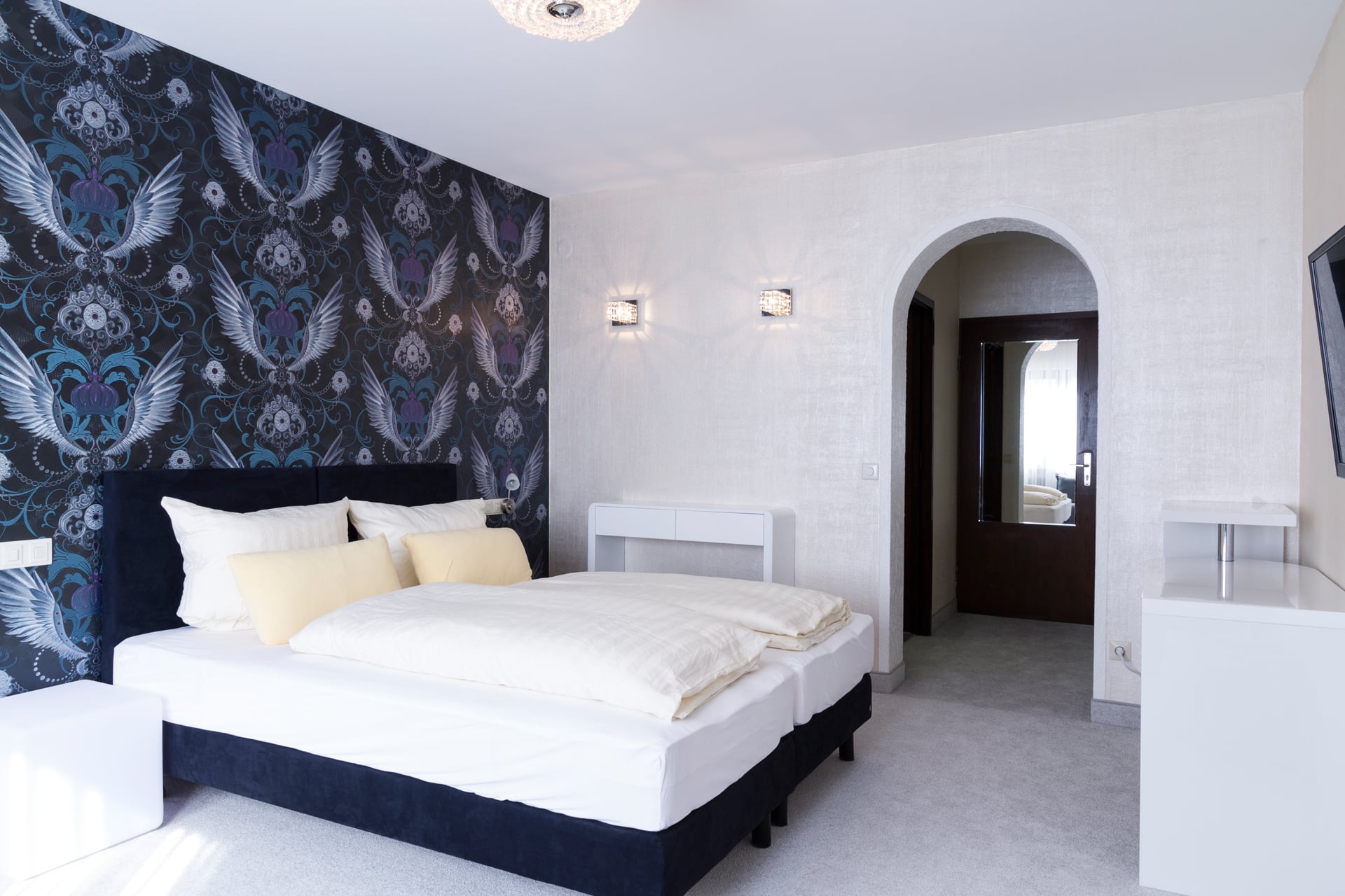 Hotel Verkauf Bodensee – Stadthotel als Teil eines Hotel Ensembles, Bild 1