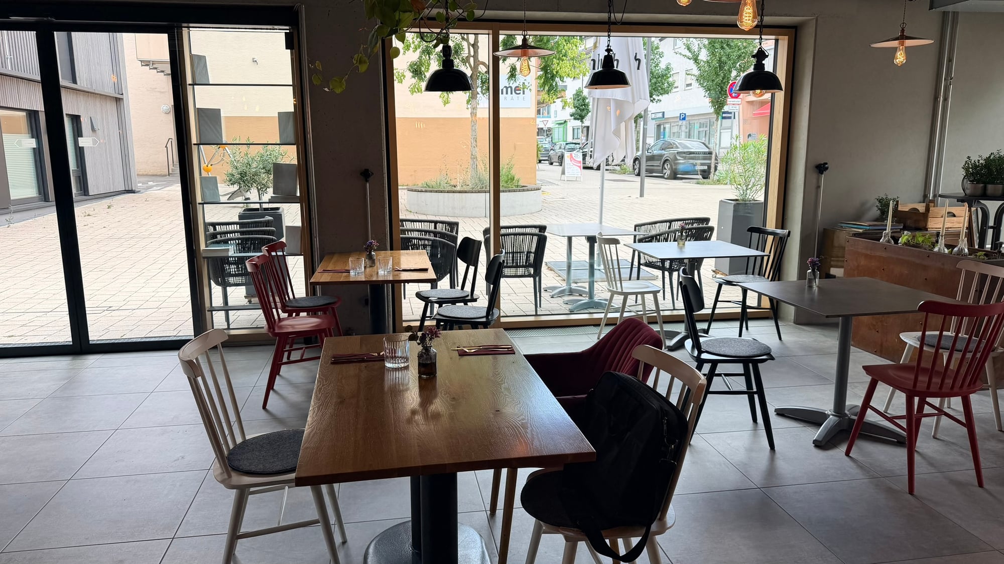 Nachfolge Restaurant Stuttgart, Verpachtung Stuttgart ,  – Stylish Restaurant - in the Centre of Fellbach /Stuttgart - Seeking Successor, 