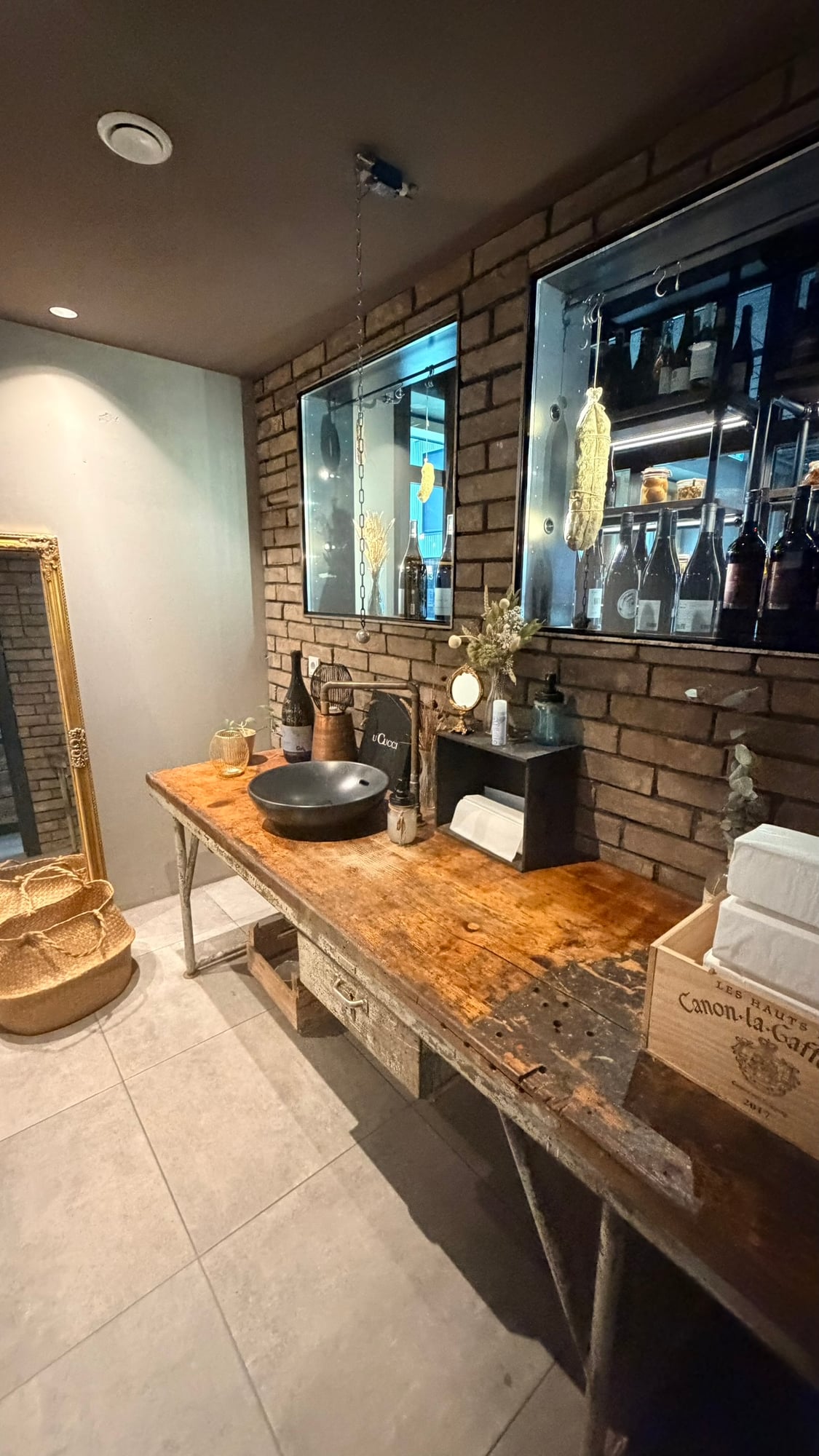 Nachfolge Restaurant Stuttgart, Verpachtung Stuttgart ,  – Stylish Restaurant - in the Centre of Fellbach /Stuttgart - Seeking Successor, 