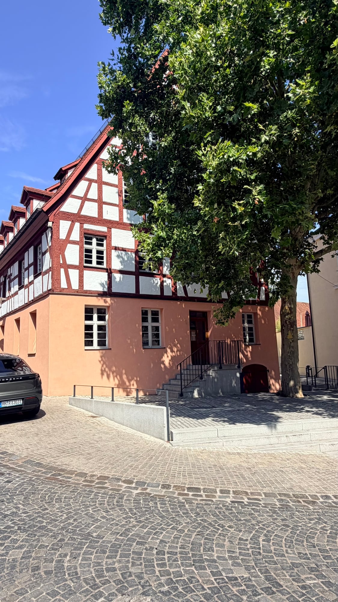 gasthaus verpachten schwabach – Im Herzen von Schwabach im aufwändig restaurierten Fachwerkhaus , 