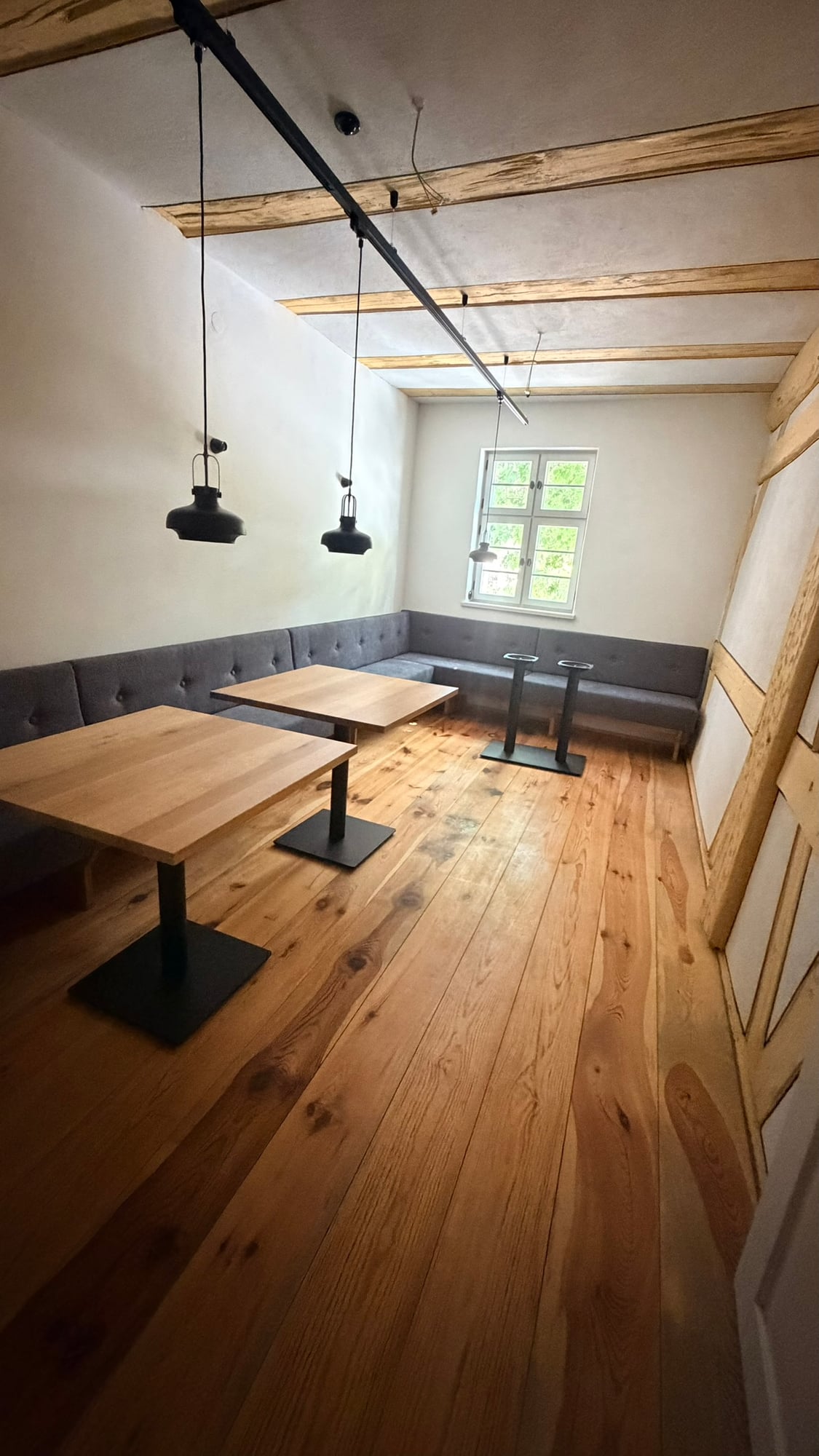 gasthaus verpachten schwabach – Im Herzen von Schwabach im aufwändig restaurierten Fachwerkhaus , Gastraum-3 OG