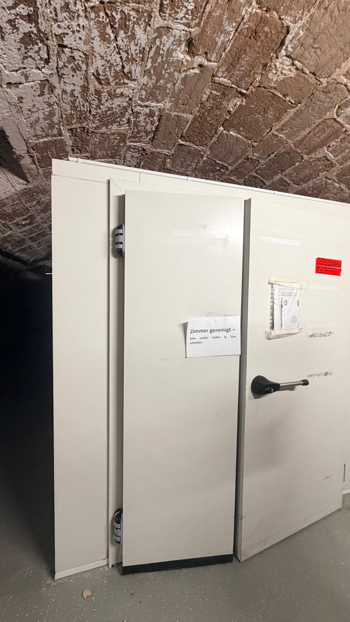 gasthaus verpachten schwabach – Im Herzen von Schwabach im aufwändig restaurierten Fachwerkhaus , Getränkekühler