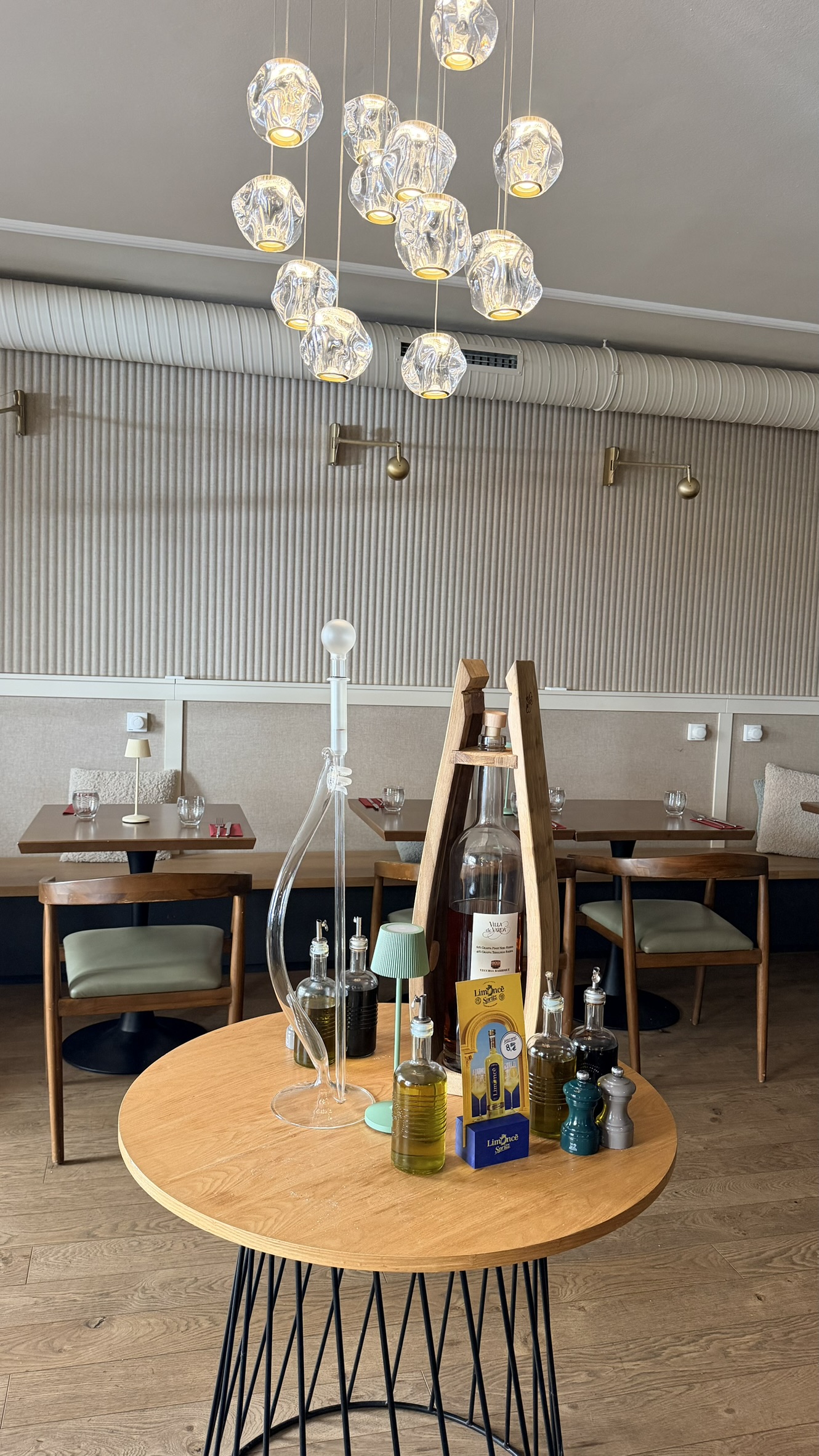 Designelemente – Nicchia – Restaurant · Bar · Showroom